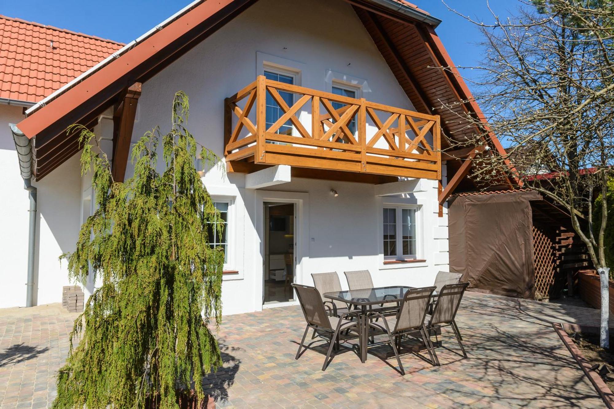 Pensjonat Srebrny Klon Битов Екстериор снимка